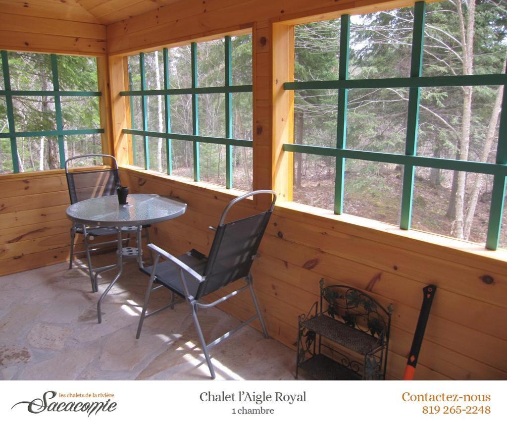 Chalets De La Riviere Sacacomie Villa Saint-Alexis-des-Monts Eksteriør bilde